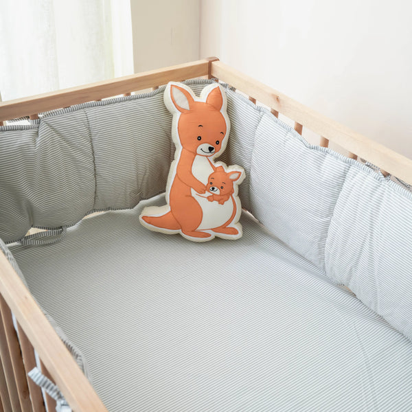 Snuggle Safari Complete Crib Bedding Set