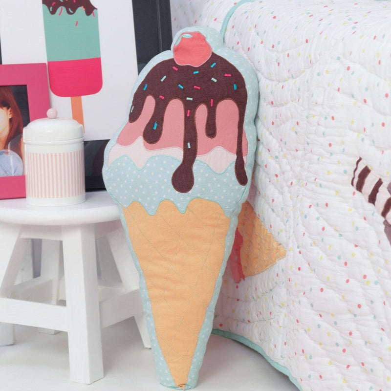 Scoops & Smiles Bedding